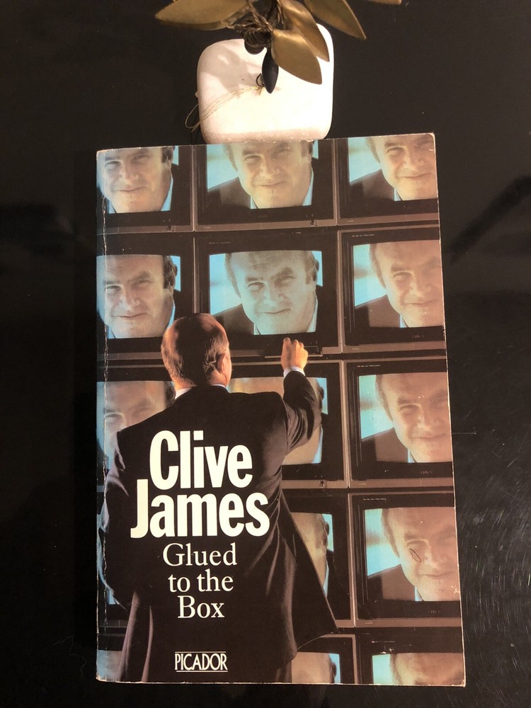 Clive James (1939-2019) Glued To The Box Picador 1983 First Edition S/C V/G